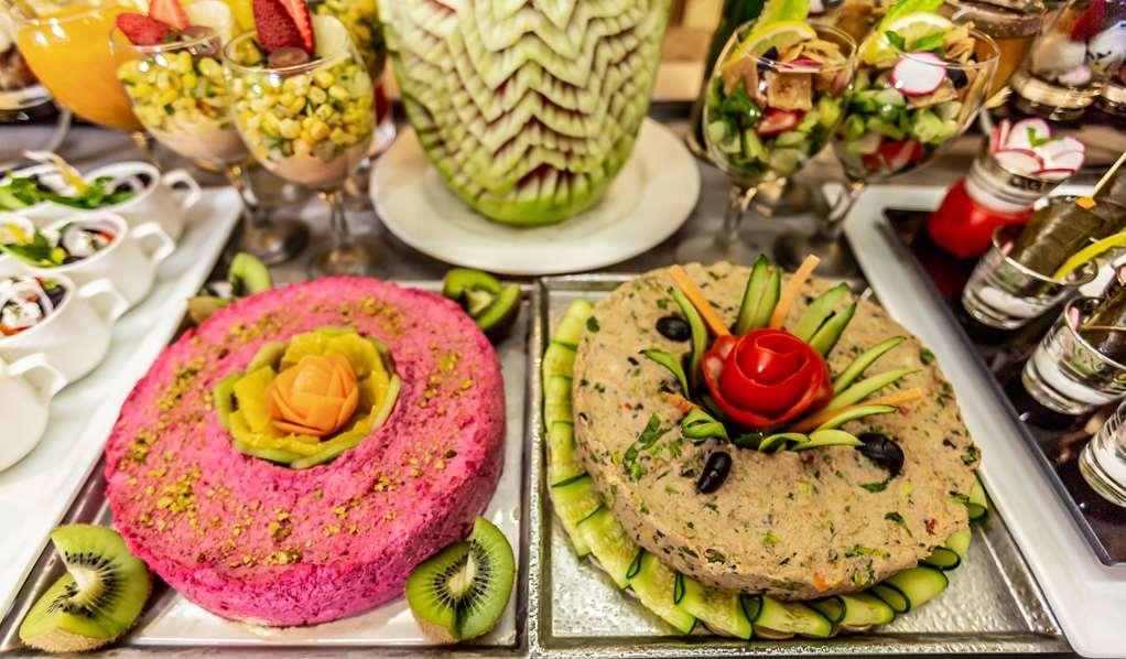 Tulip Inn Al Daar Rawafid Медина Ресторант снимка